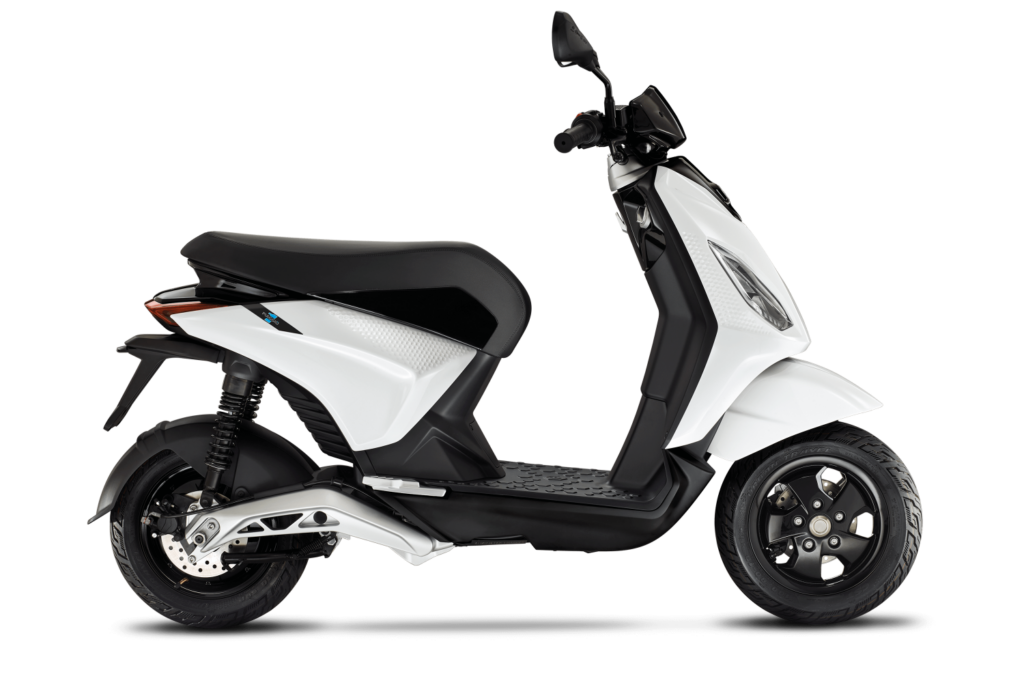 piaggio-1-forever-white