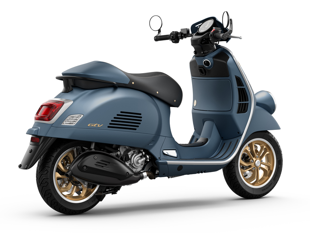 Vespa_GTV-Officina-8_310_3-4-post-dx-1024x768-1024x1024