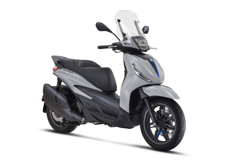 Piaggio_Beverly-S_400_Grigio-Mercurio_3-4-ant-dx-1024x731-1024x1024